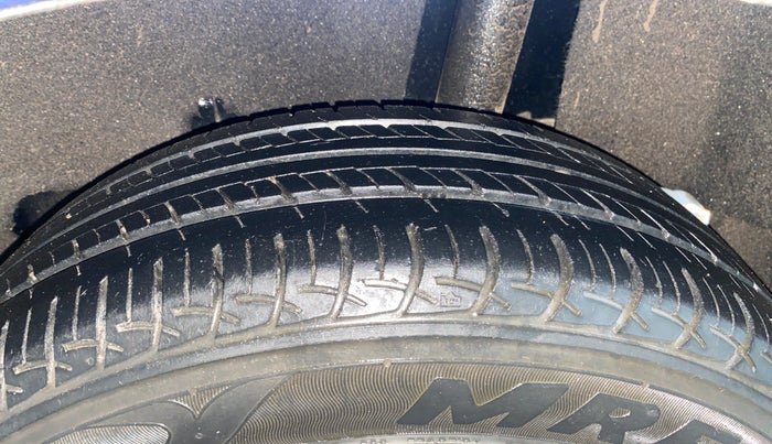2019 Maruti Baleno SIGMA PETROL 1.2, Petrol, Manual, 44,368 km, Left Rear Tyre Tread