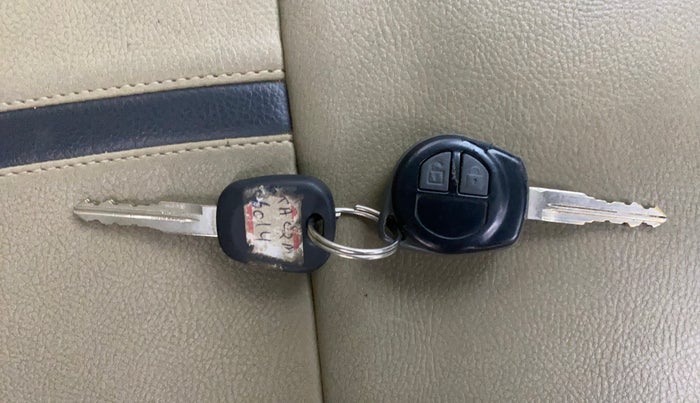 2013 Maruti Ertiga ZXI, Petrol, Manual, 75,203 km, Key Close Up