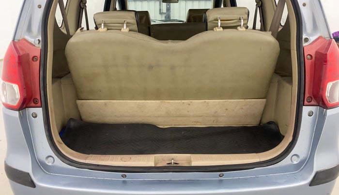 2013 Maruti Ertiga ZXI, Petrol, Manual, 75,203 km, Boot Inside