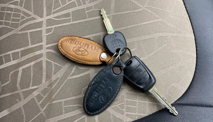 2019 Hyundai Grand i10 SPORTZ AT 1.2 KAPPA VTVT, Petrol, Automatic, 35,896 km, Key Close Up