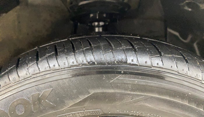 2019 Hyundai Grand i10 SPORTZ AT 1.2 KAPPA VTVT, Petrol, Automatic, 35,896 km, Right Front Tyre Tread