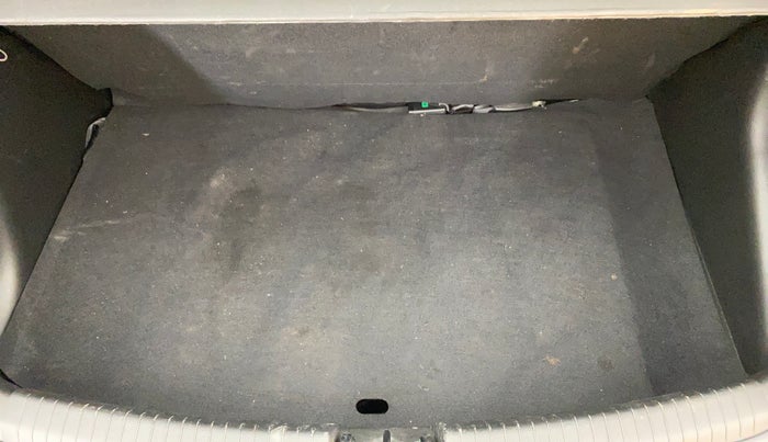 2019 Hyundai Grand i10 SPORTZ AT 1.2 KAPPA VTVT, Petrol, Automatic, 35,896 km, Boot Inside