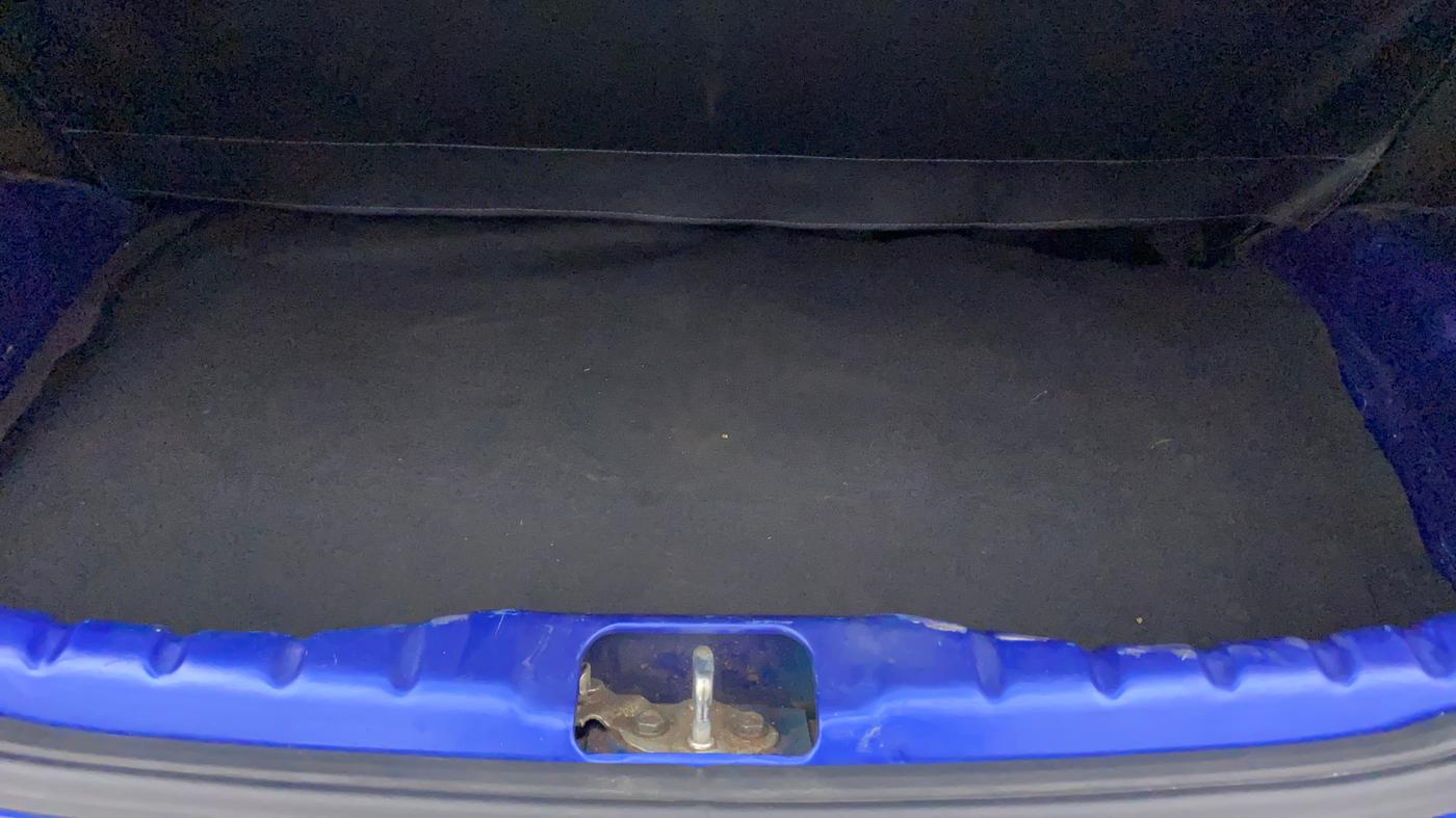 2015 Hyundai Eon ERA +, Petrol, Manual, 98,204 km, Boot Inside