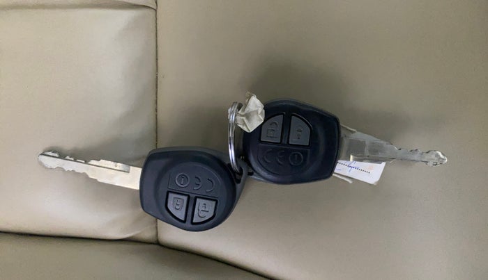2022 Maruti Ertiga   VXI (O) CNG, CNG, Manual, 53,491 km, Key Close Up