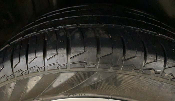 2020 Maruti S Cross ZETA 1.5, Petrol, Manual, 66,077 km, Right Rear Tyre Tread