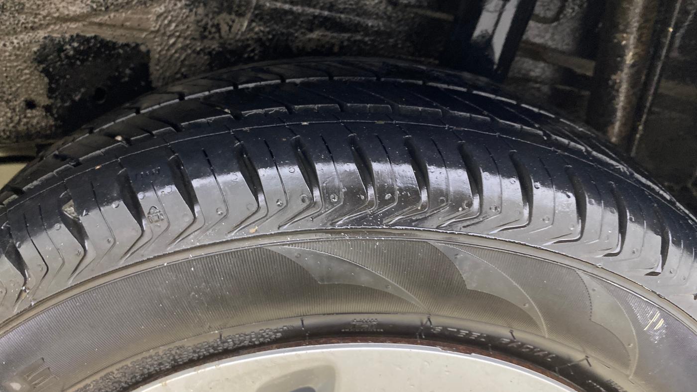 2017 Maruti Celerio VXI AMT, Petrol, Automatic, 56,441 km, Left Rear Tyre Tread