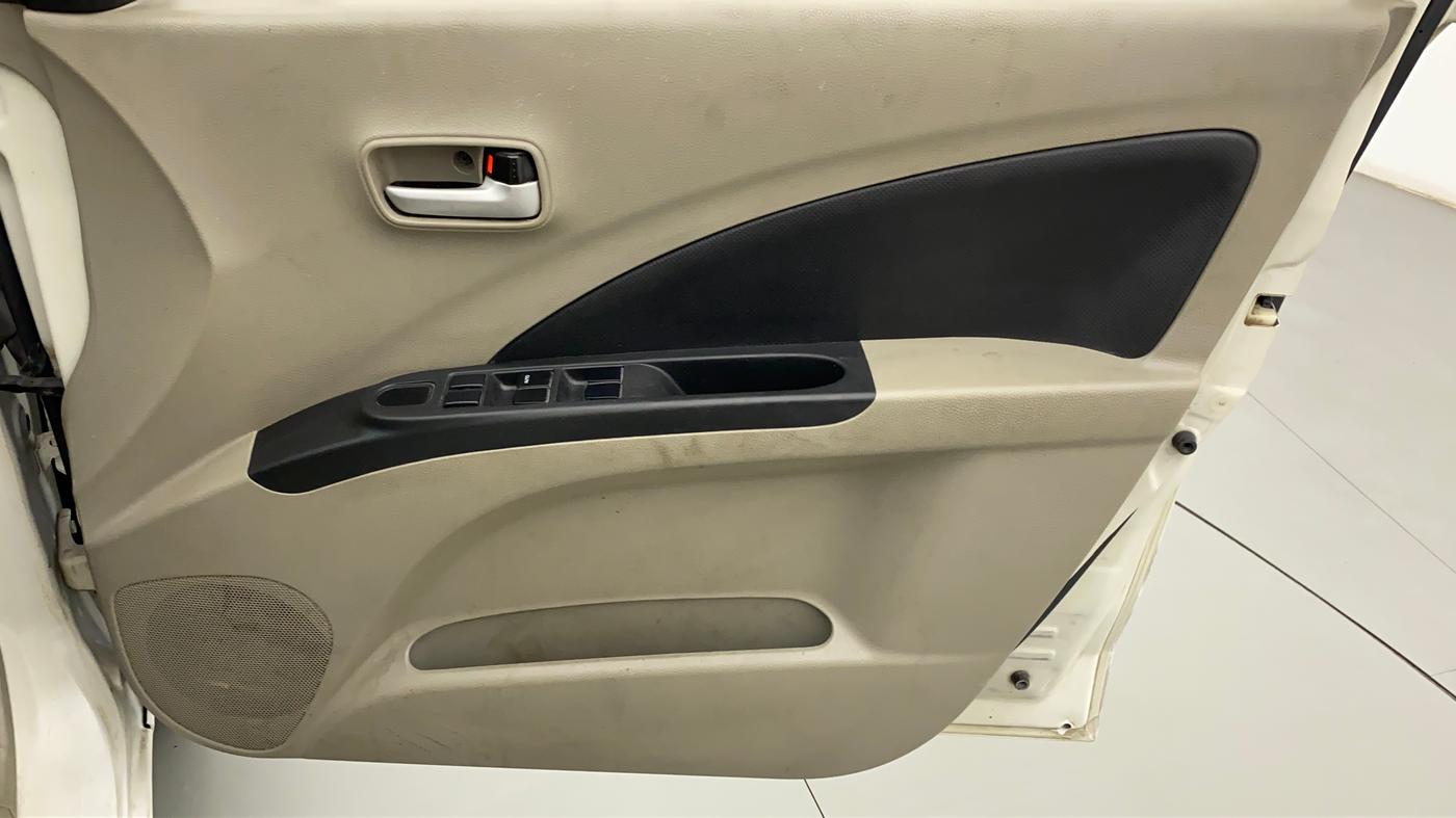 2015 Maruti Celerio VXI AMT, CNG, Automatic, 96,295 km, Driver Side Door Panels Control