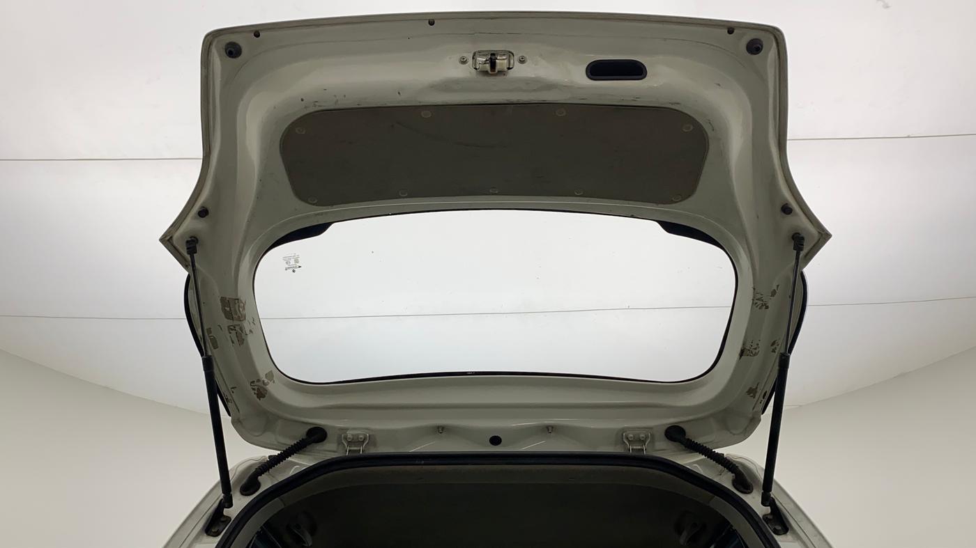 2015 Maruti Celerio VXI AMT, CNG, Automatic, 96,295 km, Boot Door Open