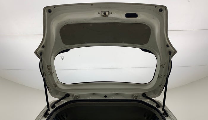 2015 Maruti Celerio VXI AMT, CNG, Automatic, 96,295 km, Boot Door Open