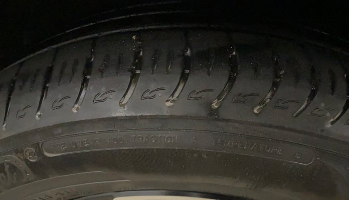 2022 KIA CARENS LUXURY PLUS 1.5 DIESEL AT 7 STR, Diesel, Automatic, 67,767 km, Left Front Tyre Tread