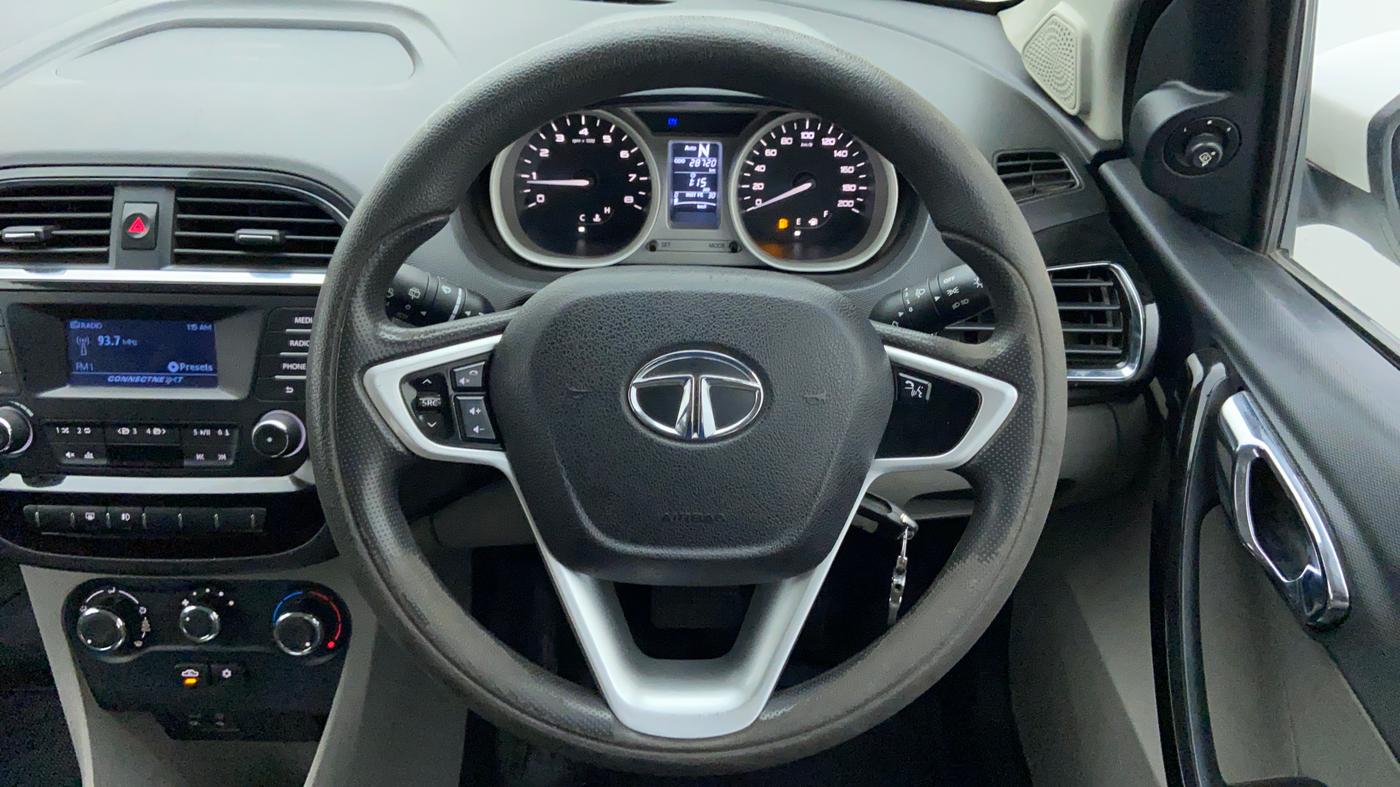 2017 Tata Tiago XZA 1.2 REVOTRON, Petrol, Automatic, 29,769 km, Steering Wheel Close Up