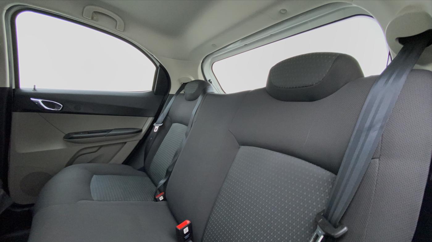 2017 Tata Tiago XZA 1.2 REVOTRON, Petrol, Automatic, 29,769 km, Right Side Rear Door Cabin