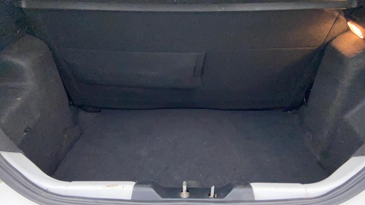 2017 Tata Tiago XZA 1.2 REVOTRON, Petrol, Automatic, 29,769 km, Boot Inside