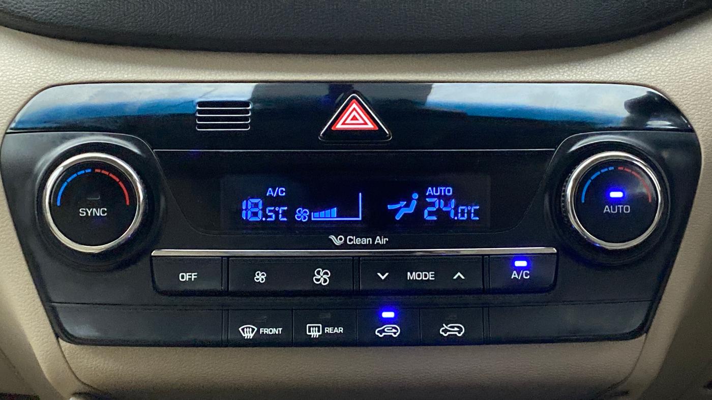 2018 Hyundai Tucson GLS 4WD AT DIESEL, Diesel, Automatic, 76,565 km, Automatic Climate Control
