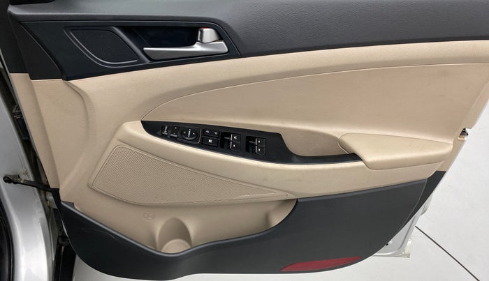 2018 Hyundai Tucson GLS 4WD AT DIESEL, Diesel, Automatic, 76,565 km, Driver Side Door Panels Control