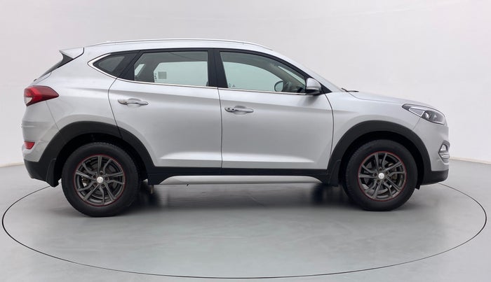 2018 Hyundai Tucson GLS 4WD AT DIESEL, Diesel, Automatic, 76,565 km, Right Side View