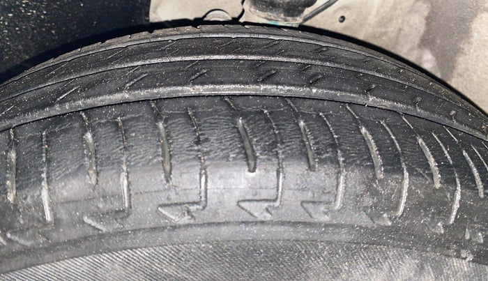 2019 Maruti IGNIS DELTA 1.2 AMT, Petrol, Automatic, 16,947 km, Left Front Tyre Tread