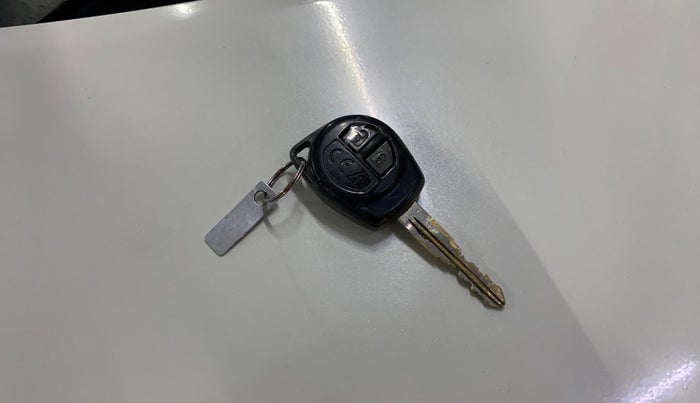 2019 Maruti IGNIS DELTA 1.2 AMT, Petrol, Automatic, 16,947 km, Key Close Up