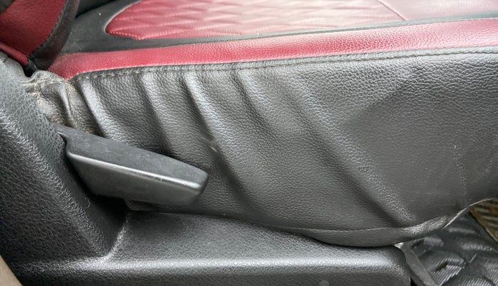 2017 Renault Duster RXL PETROL 104, Petrol, Manual, 40,007 km, Driver Side Adjustment Panel