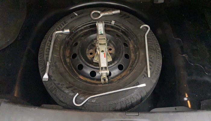 2014 Maruti Swift Dzire VDI, Diesel, Manual, 90,055 km, Spare Tyre