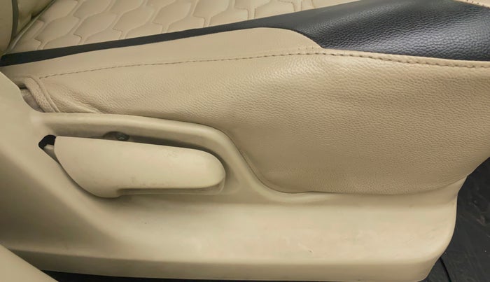 2014 Maruti Swift Dzire VDI, Diesel, Manual, 90,055 km, Driver Side Adjustment Panel