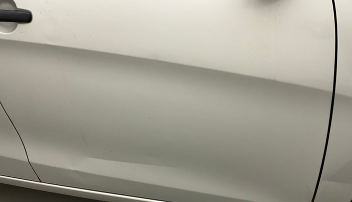 2014 Maruti Celerio VXI, Petrol, Manual, 42,627 km, Driver-side door - Slightly dented