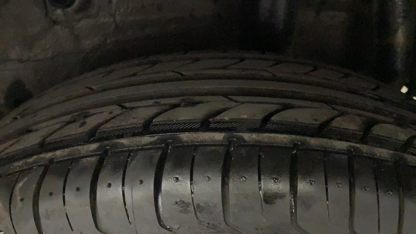 2016 Maruti Celerio VXI AMT, Petrol, Automatic, 61,043 km, Left Rear Tyre Tread