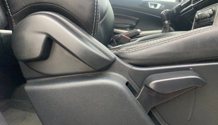 2018 Ford Ecosport TITANIUM + 1.5L DIESEL, Diesel, Manual, 1,32,424 km, Driver Side Adjustment Panel