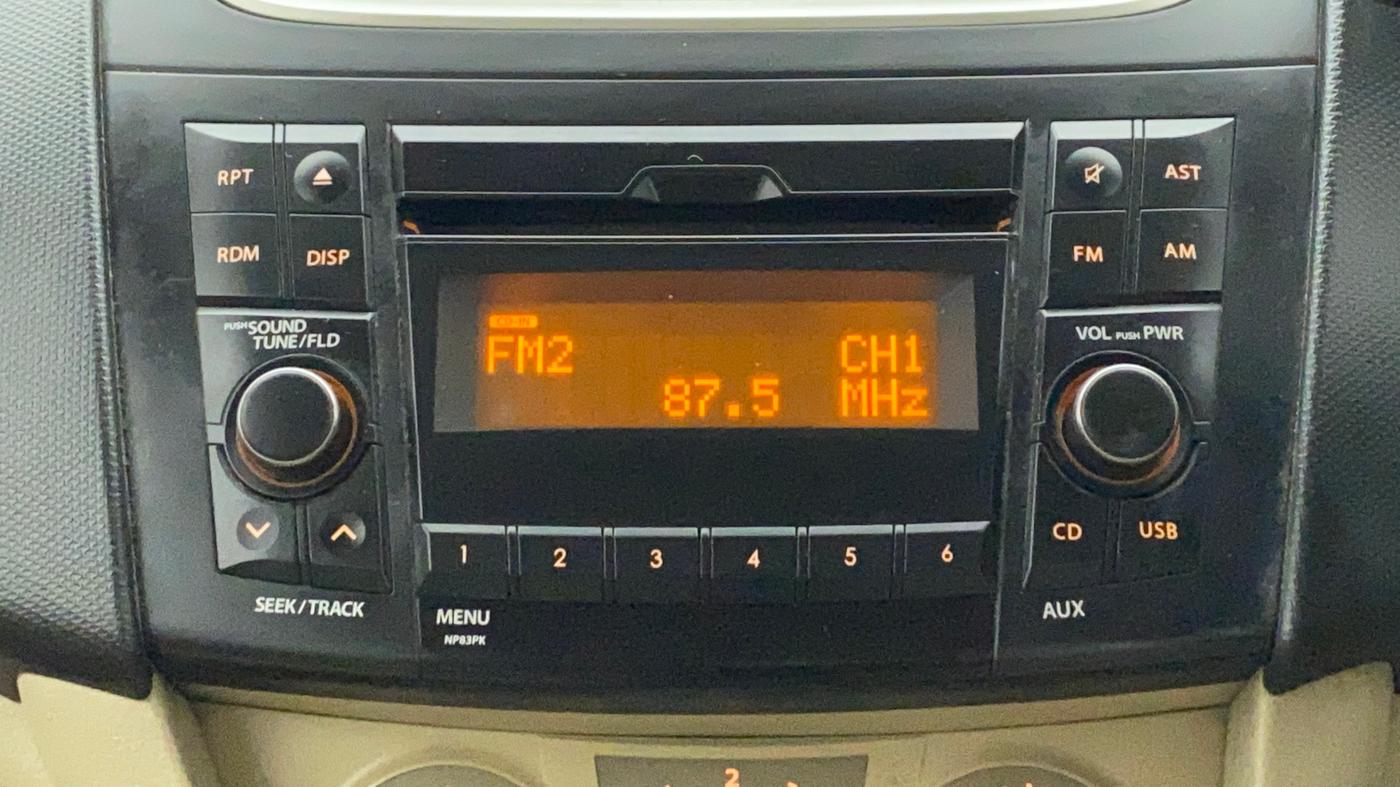 2015 Maruti Swift Dzire VXI, Petrol, Manual, 81,083 km, Infotainment System