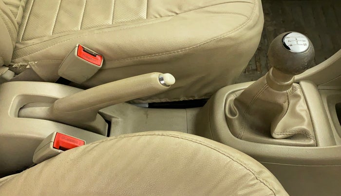 2015 Maruti Swift Dzire VXI, Petrol, Manual, 81,083 km, Gear Lever