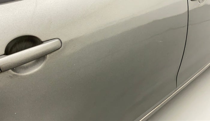 2015 Maruti Swift Dzire VXI, Petrol, Manual, 81,083 km, Right rear door - Slightly dented