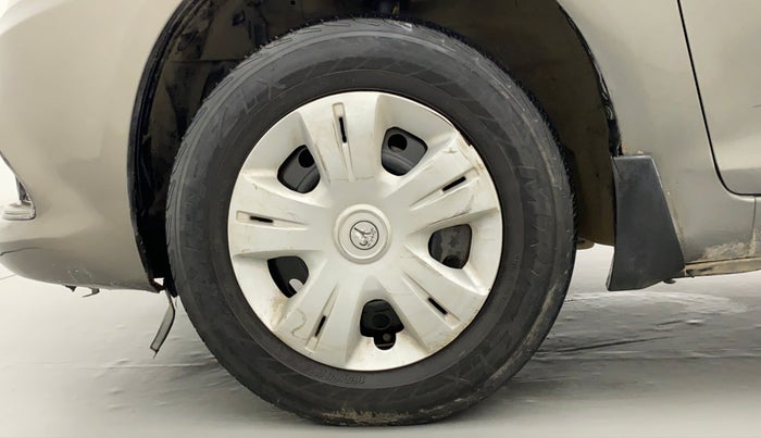 2015 Maruti Swift Dzire VXI, Petrol, Manual, 81,083 km, Left Front Wheel