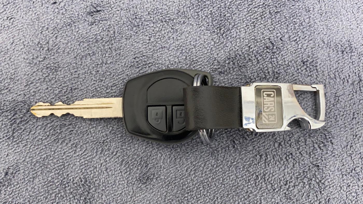 2015 Maruti Swift Dzire VXI, Petrol, Manual, 81,083 km, Key Close Up