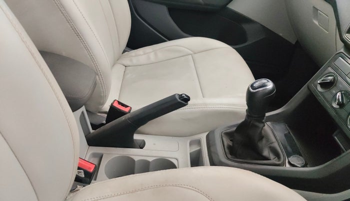 2022 Skoda KUSHAQ ACTIVE 1.0L TSI MT, Petrol, Manual, 96,023 km, Gear Lever