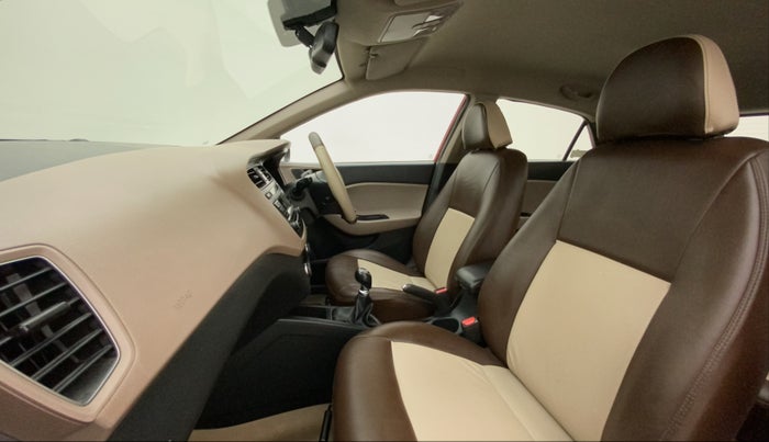2016 Hyundai Elite i20 ASTA 1.2, Petrol, Manual, 17,344 km, Right Side Front Door Cabin