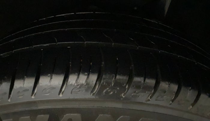 2020 Maruti Vitara Brezza LXI, Petrol, Manual, 41,357 km, Left Rear Tyre Tread