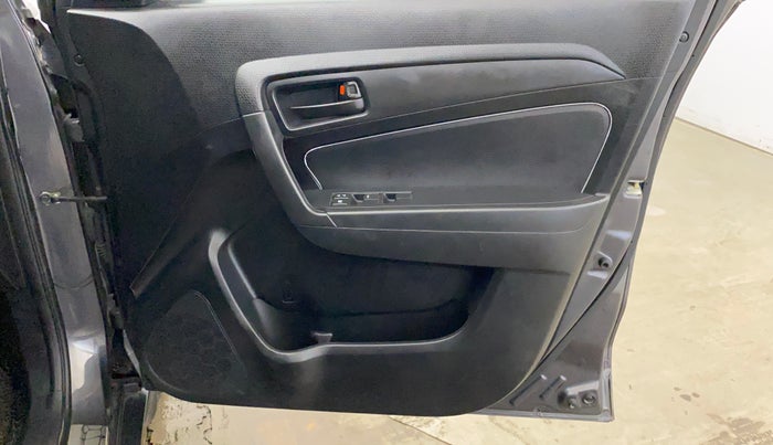 2020 Maruti Vitara Brezza LXI, Petrol, Manual, 41,357 km, Driver Side Door Panels Control