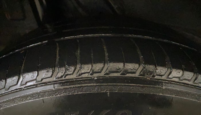 2019 Hyundai VENUE SX PLUS 1.0 TURBO DCT, Petrol, Automatic, 40,017 km, Right Rear Tyre Tread