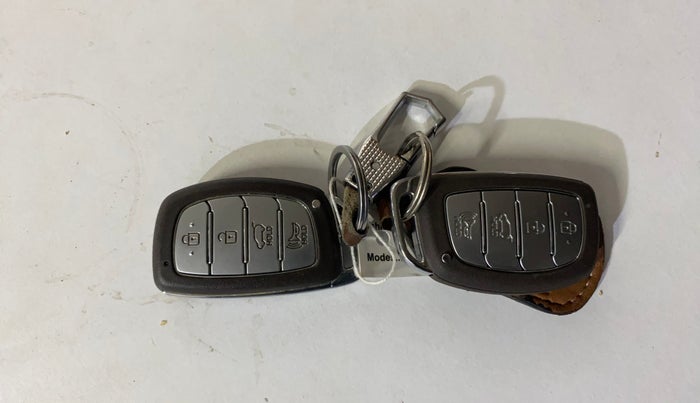 2019 Hyundai VENUE SX PLUS 1.0 TURBO DCT, Petrol, Automatic, 40,017 km, Key Close Up