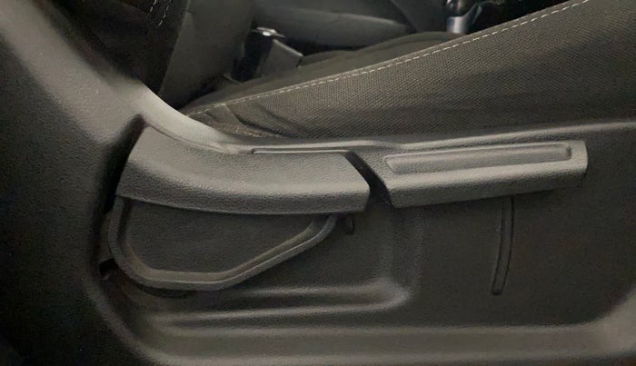 2019 Hyundai VENUE SX PLUS 1.0 TURBO DCT, Petrol, Automatic, 40,017 km, Driver Side Adjustment Panel