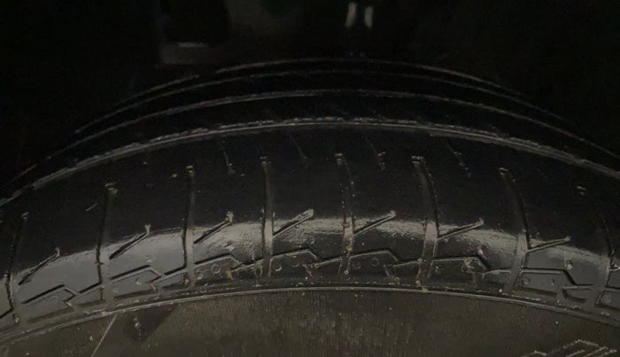 2019 Hyundai VENUE SX PLUS 1.0 TURBO DCT, Petrol, Automatic, 40,017 km, Left Front Tyre Tread