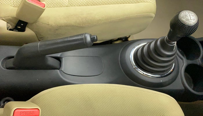 2016 Honda Brio S MT, Petrol, Manual, 36,685 km, Gear Lever
