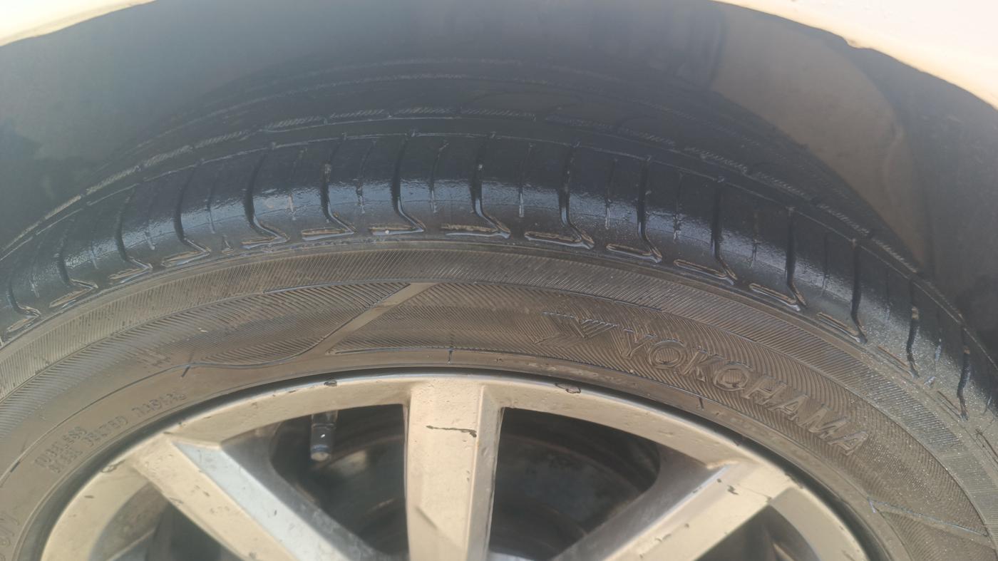 2019 Volkswagen Polo HIGHLINE PLUS 1.5 16 ALLOY, Diesel, Manual, 91,371 km, Left Front Tyre Tread