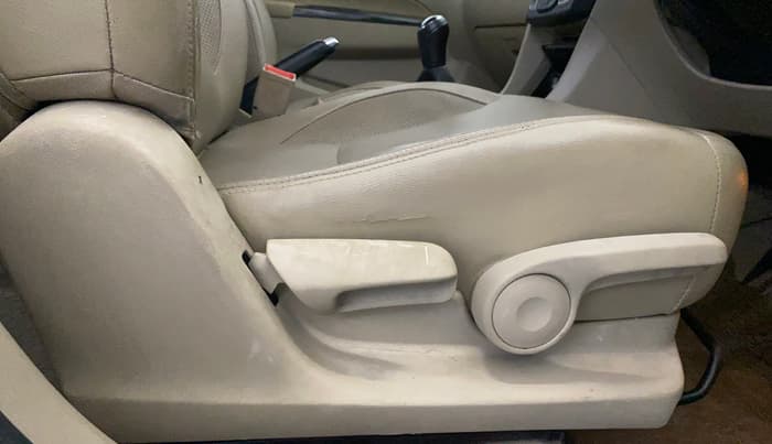 2015 Maruti Ciaz ZXI+, Petrol, Manual, 30,218 km, Driver Side Adjustment Panel