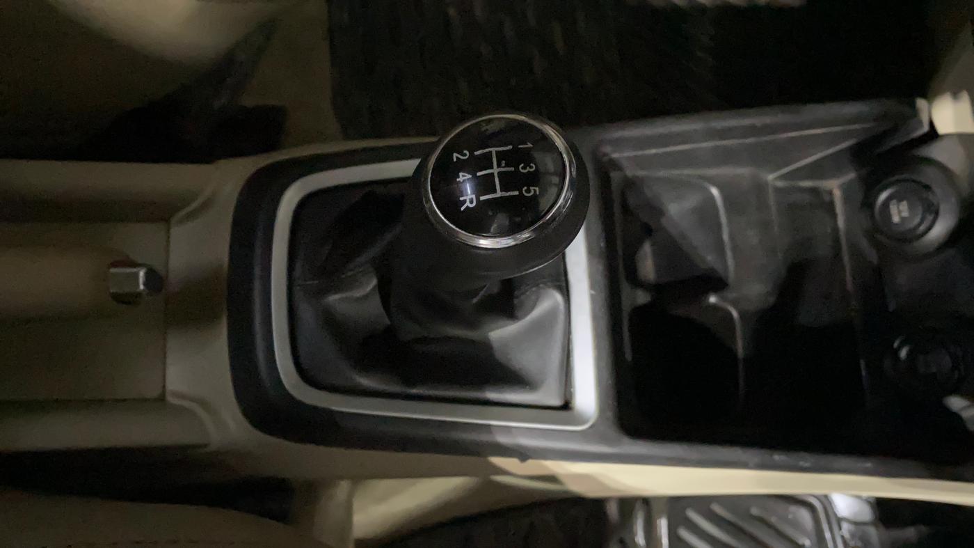 2018 Maruti Dzire VXI, Petrol, Manual, 52,210 km, Gear Lever