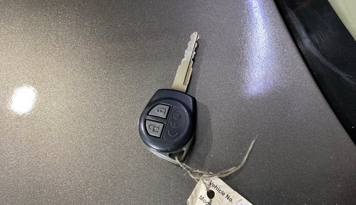 2018 Maruti Dzire VXI, Petrol, Manual, 52,210 km, Key Close Up