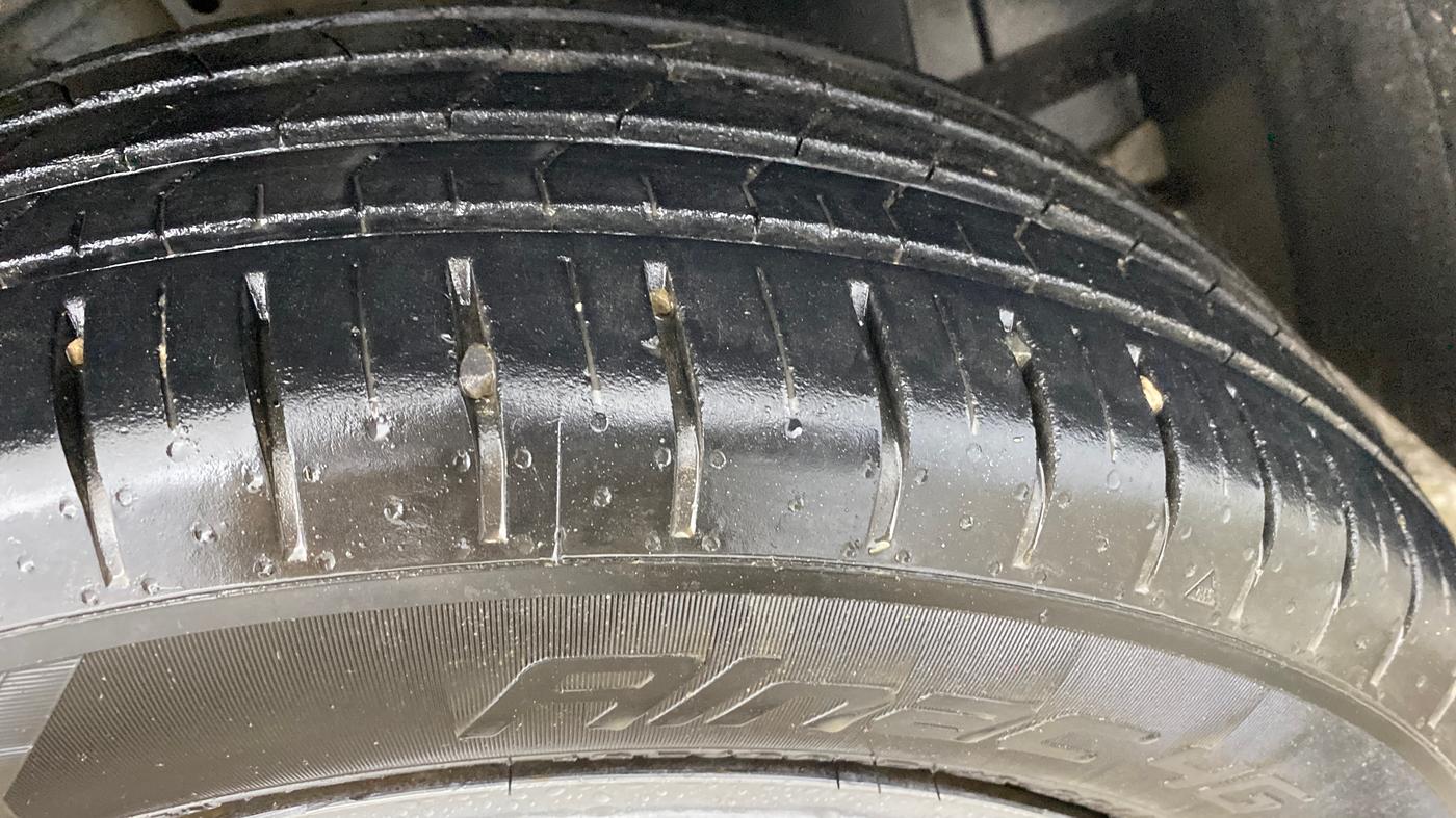 2021 Nissan MAGNITE XE, Petrol, Manual, 1,12,970 km, Right Front Tyre Tread
