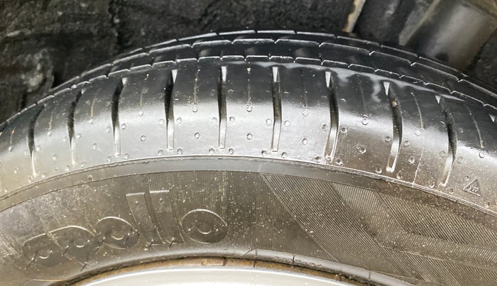 2021 Nissan MAGNITE XE, Petrol, Manual, 1,12,912 km, Left Rear Tyre Tread