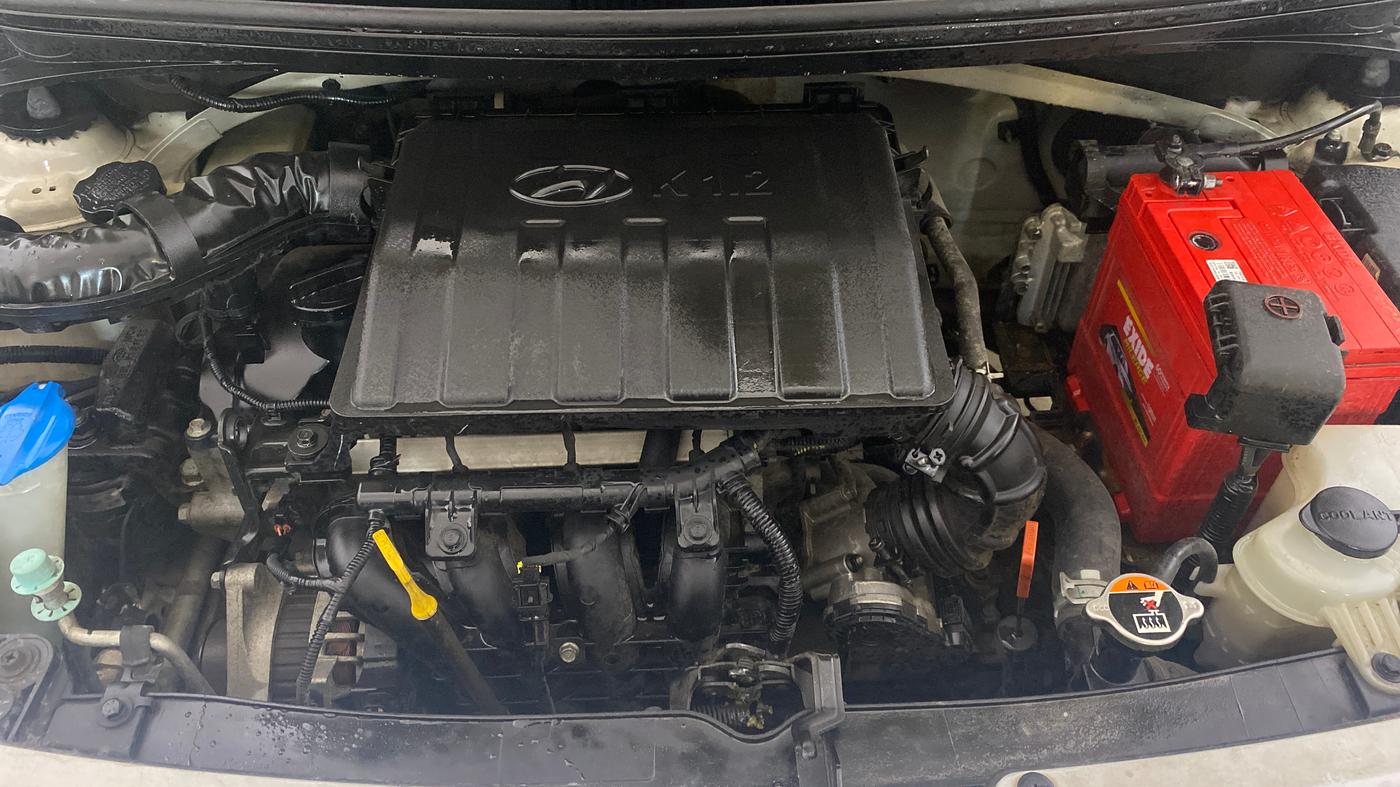 2015 Hyundai Grand i10 ASTA AT 1.2 KAPPA VTVT, Petrol, Automatic, 26,549 km, Engine View