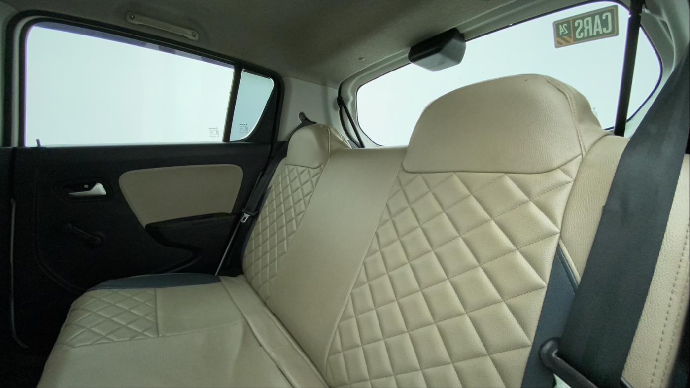 2019 Maruti Alto LXI, Petrol, Manual, 32,864 km, Right Side Rear Door Cabin